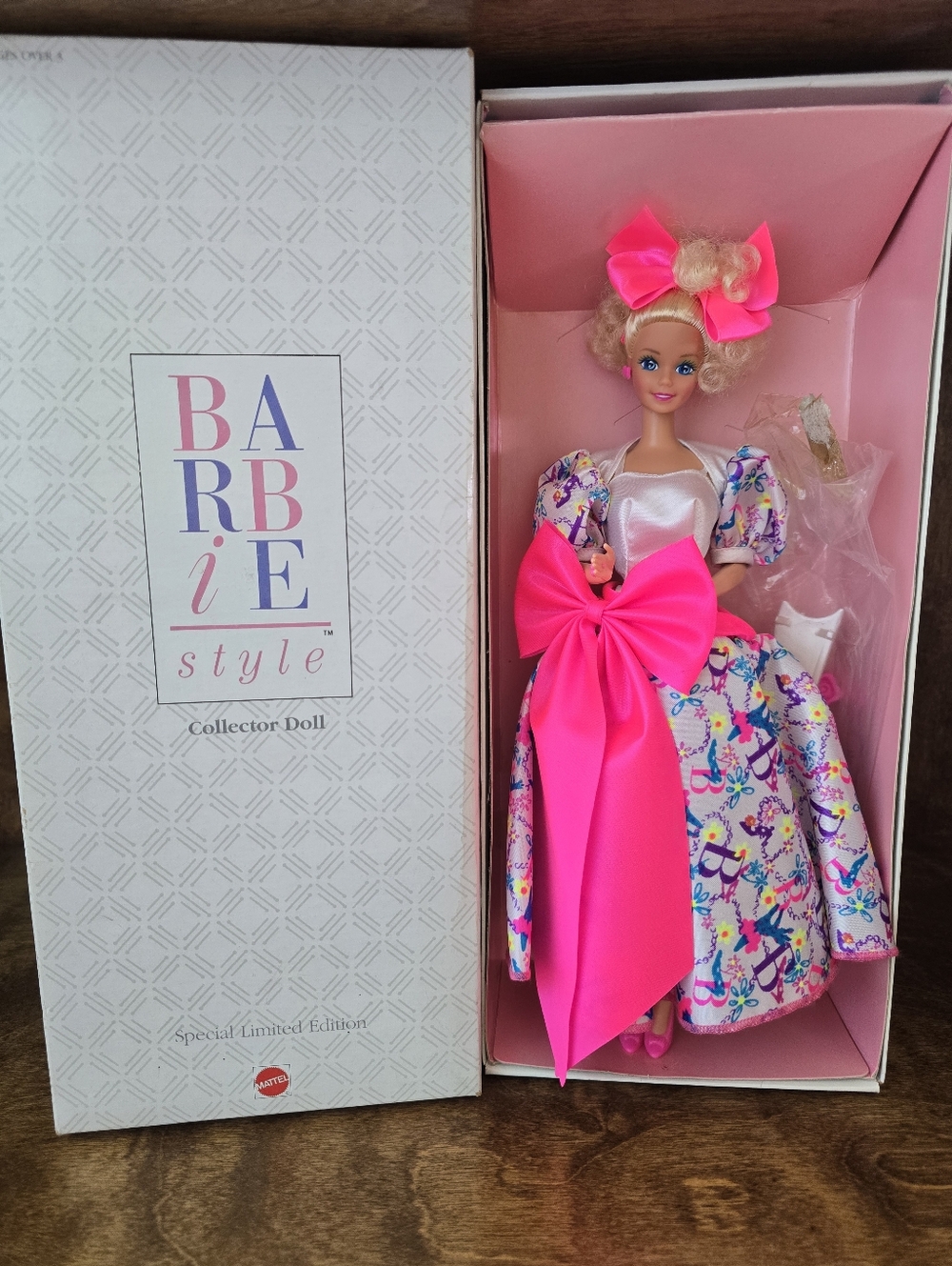 Vintage 1990 Mattel Applause Barbie Style Collector Doll #5315 Open Box Complete